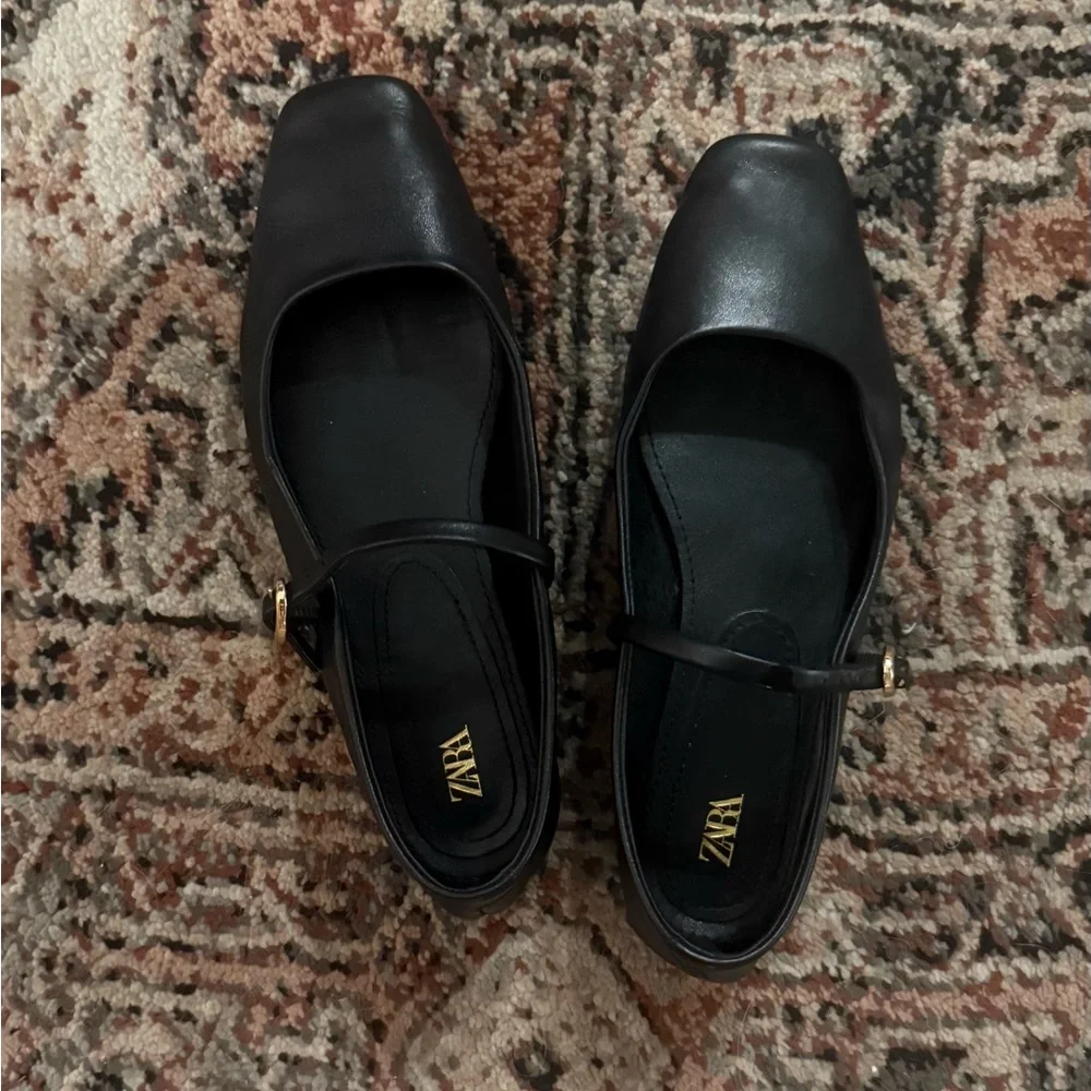 Leather ballet flats - Picture 2 of 6